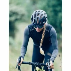 Cykel Jersey Fusion C3 LIGHT LS -Assos Butik s1 cycling vest 0216 black 3front low 1